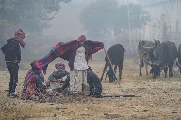 चदरिया ऊनी रे ऊनी...