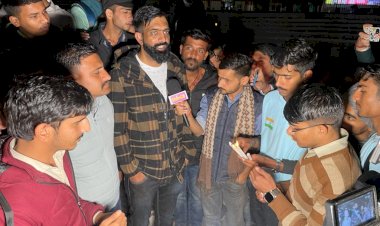 युवाओं ने भरी हुंकार, कैंडल मार्च निकालकर कहा राजस्थान मांगे मायड़ भाषा