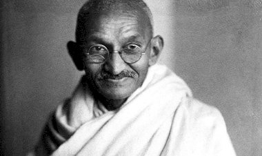 गॉंधीजी पहली बार जहाज में बैठकर ऐसे लन्दन पहुंचे थे