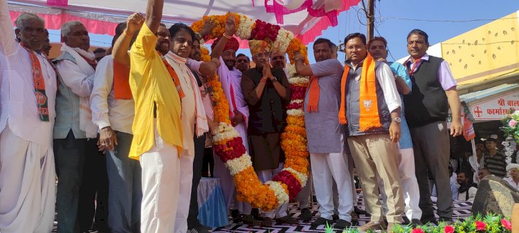 प्रदेश के युवा समेत सभी वर्ग में राज्य सरकार के खिलाफ अग्नि धधक रही है : शेखावत