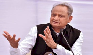 तो क्या गहलोत पर भी गिरेगी अनुशासन की गाज!