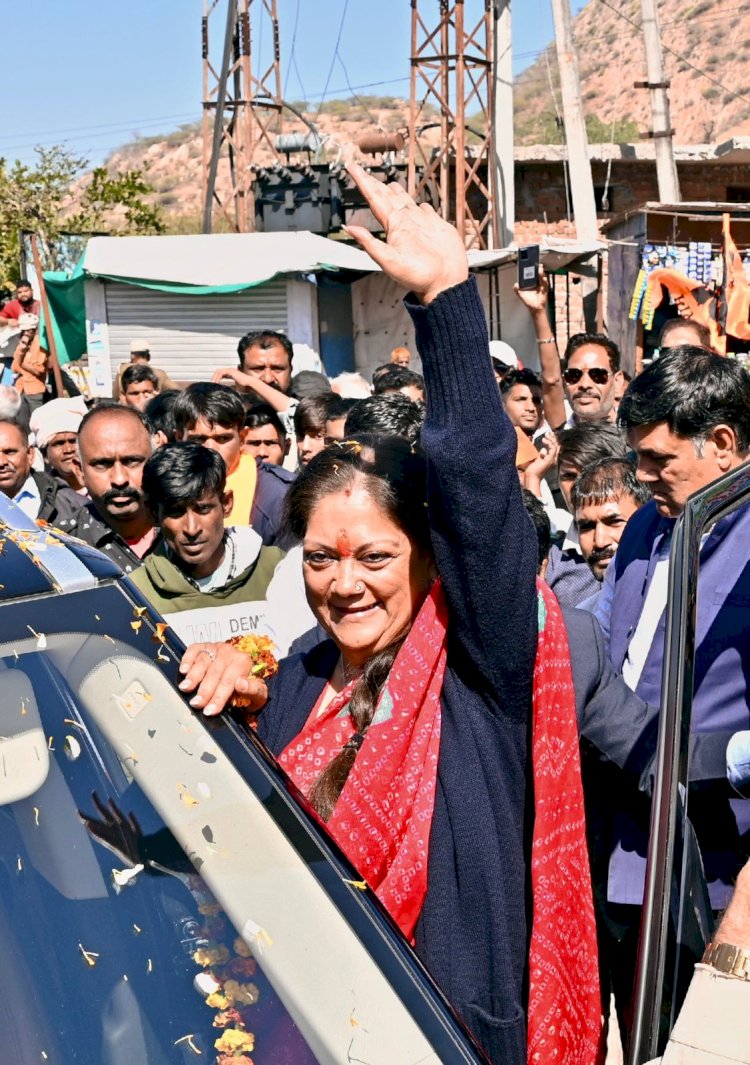 वसुन्धरा के बिना बीजेपी क्लीन स्वीप नहीं कर पाएगी, प्रदेश में एक बार फिर वसुन्धरा का नारा उभरने लगा है