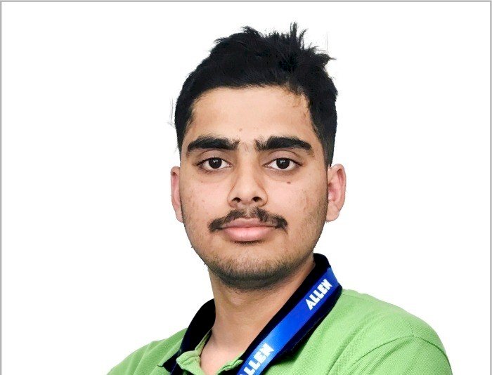 टारगेट लेकर पढ़ाई करता हूंः देशांक प्रताप सिंह