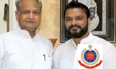 सीएम गहलोत के ओएसडी लोकेश शर्मा दिल्ली तलब, क्या हो सकती है गिरफ्तारी