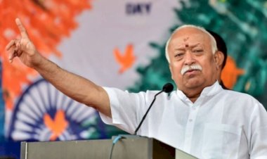 जयपुर में गरजे मोहन भागवत, कहा- भीतरी लोगों ने ही देश को तोड़ने का काम किया