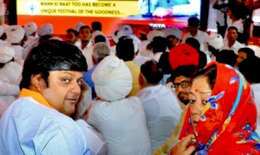 वसुन्धरा राजे ने ग्रामीणों के साथ सुनी मोदी के ‘मन की बात’, कहा-मन की बात बना अब सम्पूर्ण भारत के हर जन की बात