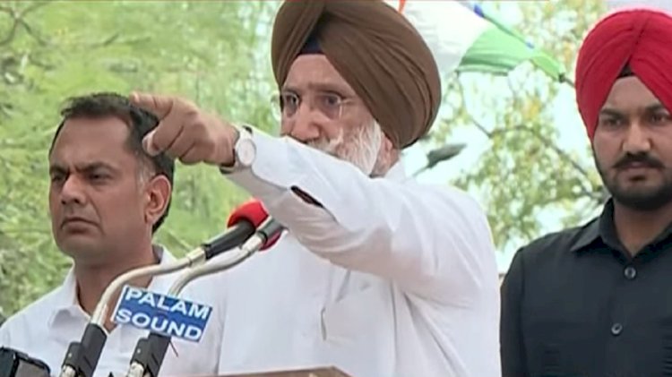 राजस्थान कांग्रेस प्रभारी सुखजिंदर सिंह रंधावा फॉर्म में किस - किस हो सकती है कार्यवाही, पायलट पर ये बोले