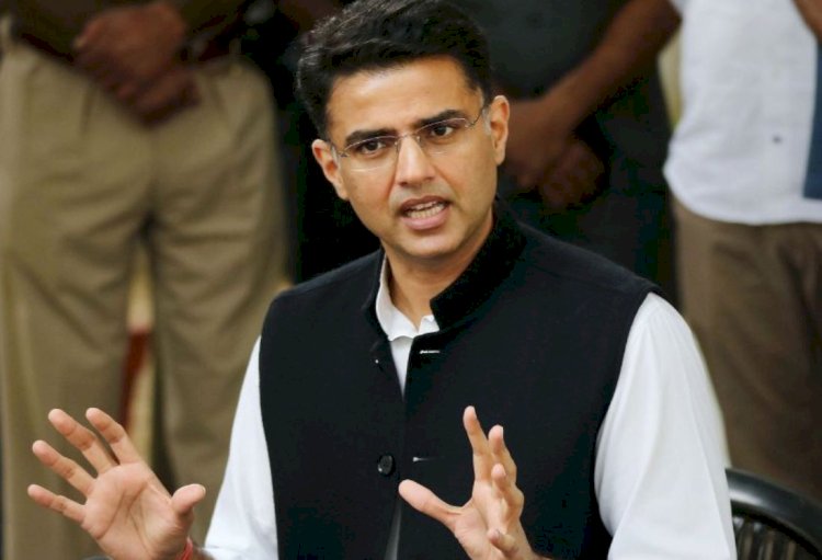 सोनिया गांधी को ’विषकन्या’ कहना नहीं हुआ बर्दाश्त