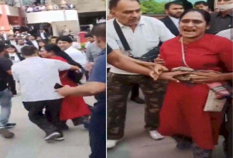 दिल्ली के साकेत कोर्ट में गवाही देने आई महिला पर बरसाई  गोलियां, वीडियो आया सामने