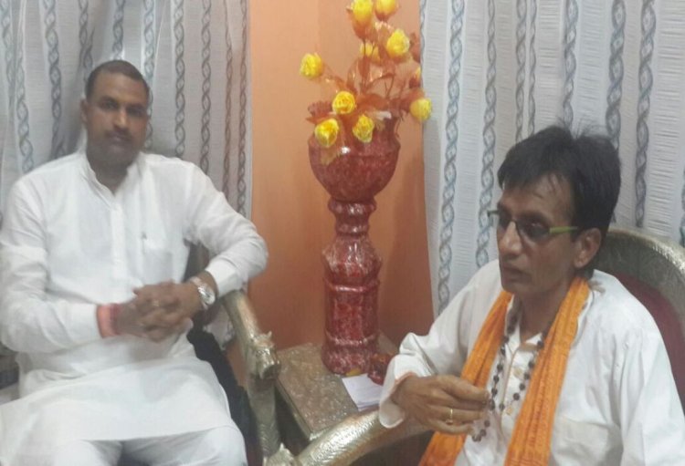 दिया कुमारी ने सेलब्रिटी ज्योतिष अशोक ांडित को क्या पूछा, सीपी जोशी भी दिखा चुके ही खुद की हस्तरेखा