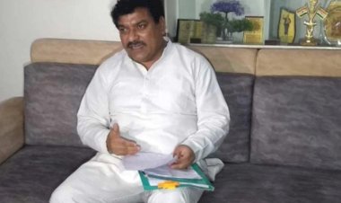 कांग्रेस में सियासी जंग के बीच विधायक वेदप्रकाश सोलंकी पर FIR दर्ज