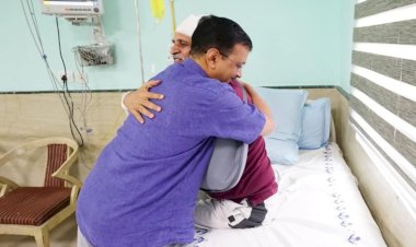 सत्येंद्र जैन को इस हालत में देखते ही लिपट गए सीएम केजरीवाल