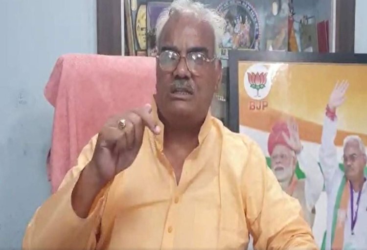 भाजपा MLA का ट्रेन से मोबाइल चुरा ले गया चोर, वापस करने के मांगे 25 हजार