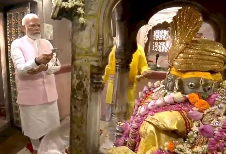 पीएम मोदी ने उतारी भगवान ब्रह्मा जी की आरती, मांगा राजस्थान फतेह का आशीर्वाद