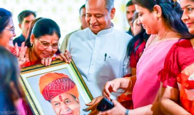 पायलट के बाद सीएम गहलोत पहुंच रहे बाड़मेर, कल देंगे कई सौगात