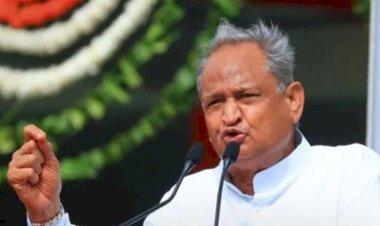 सीएम गहलोत का पलटवार, पीएम मोदी ’लाल डायरी’ नहीं, ’लाल टमाटर’ पर करे बात
