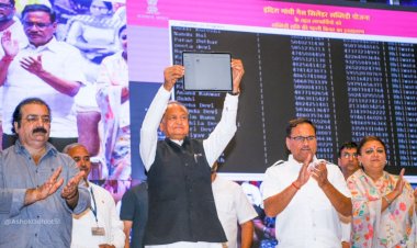 लोगों के खातों में 60 करोड़ ट्रांसफर, 14 लाख परिवारों को राहत