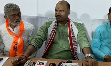 'मुख्यमंत्री का दुष्कर्म आरोपी को बचाने का क्या है राज, क्या उससे रिश्ता है खास'