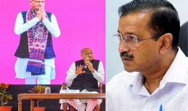 जनसभा अरविंद केजरीवाल की, दिखाई दे रहे अशोक गहलोत