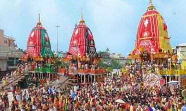 रथ में सवार होकर अपनी मौसी के घर चले तीनों बहन-भाई,  रथ के निर्माण में नहीं होता कील-धातु का प्रयोग