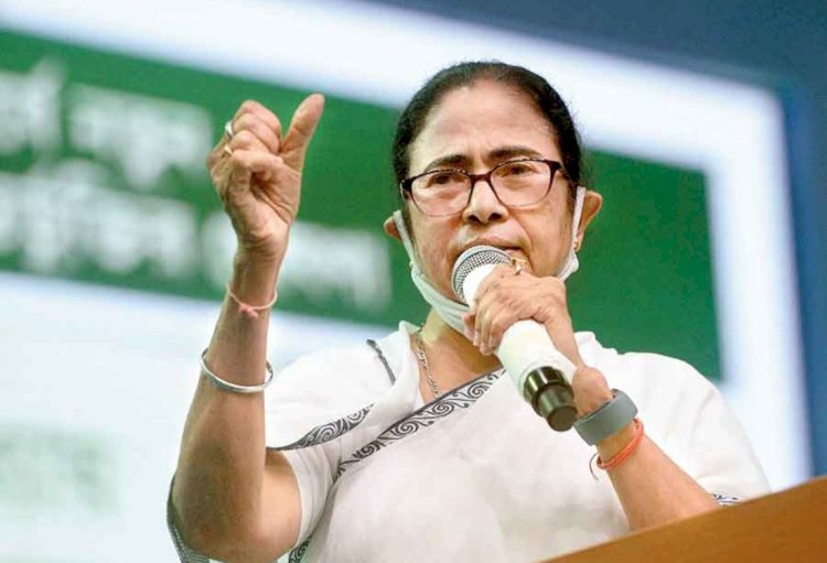 डबल इंजन और मोहब्बत की दुकान गायब, मतगणना केन्द्र के बाहर फटा बम