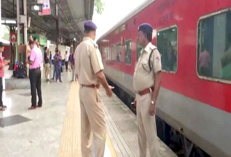 जयपुर-मुंबई एक्सप्रेस में फायरिंग, RPF के एएसआई समेत 4 की मौत, कई घायल