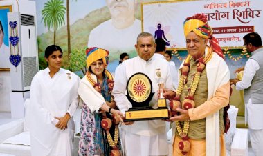UP के विधानसभा अध्यक्ष सतीश महाना माउंट आबू में, राजयोग व्यक्तित्व विकास शिविर को किया संबोधित