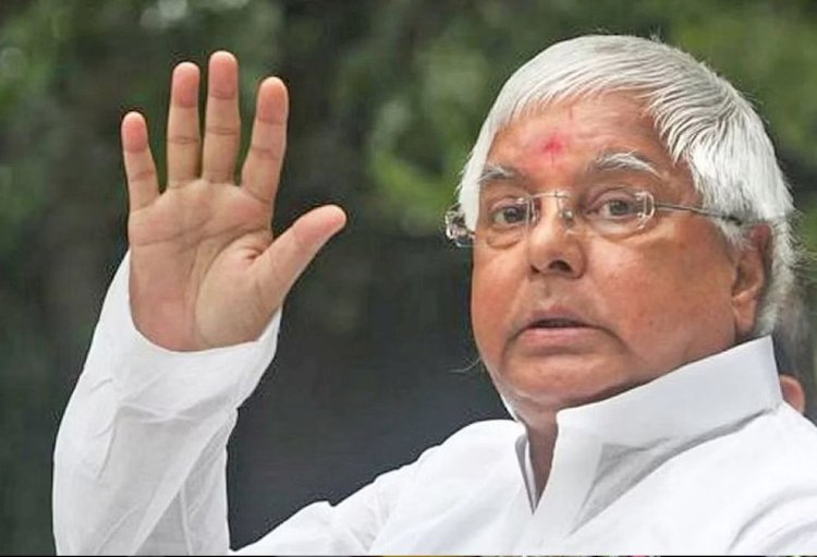 पीएम मोदी बोले- अगले साल फिर फहराऊंगा तिरंगा, लालू यादव बोले- नहीं फहरा पाएंगे