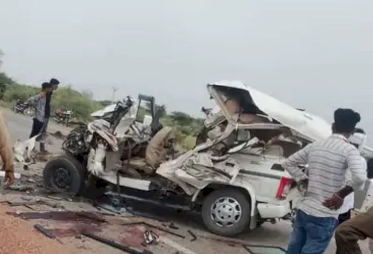 फलोदी में भीषण सड़क हादसा, परिवार के 6 लोगों की मौत, 3 महिलाएं भी शामिल