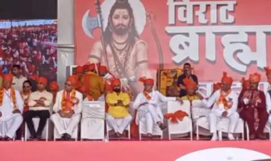 मंत्री महेश जोशी और सांसद रामचरण बोहरा के खिलाफ फूटा लोगों का गुस्सा, मंच पर बोलते ही नारेबाजी शुरू