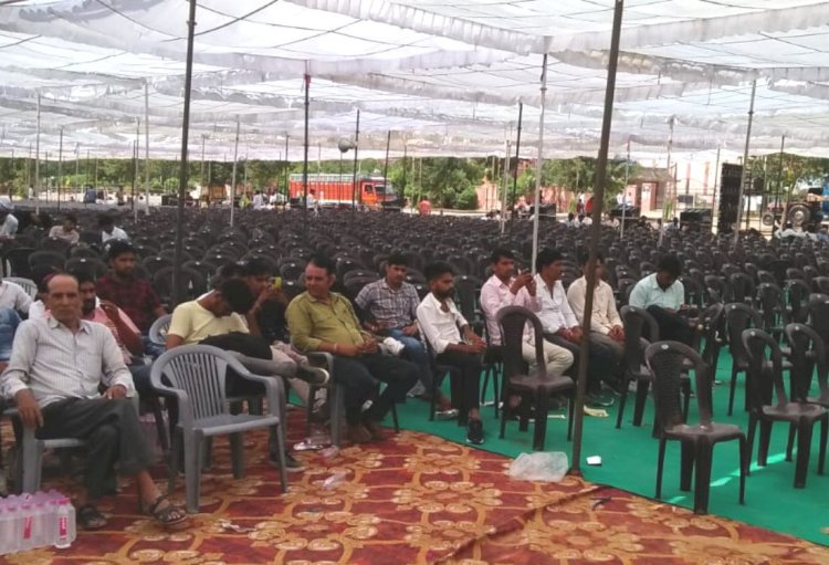 हनुमान बेनीवाल नहीं जुटा पाए युवाओं की भीड़, किया था 1 लाख लोगों का दावा