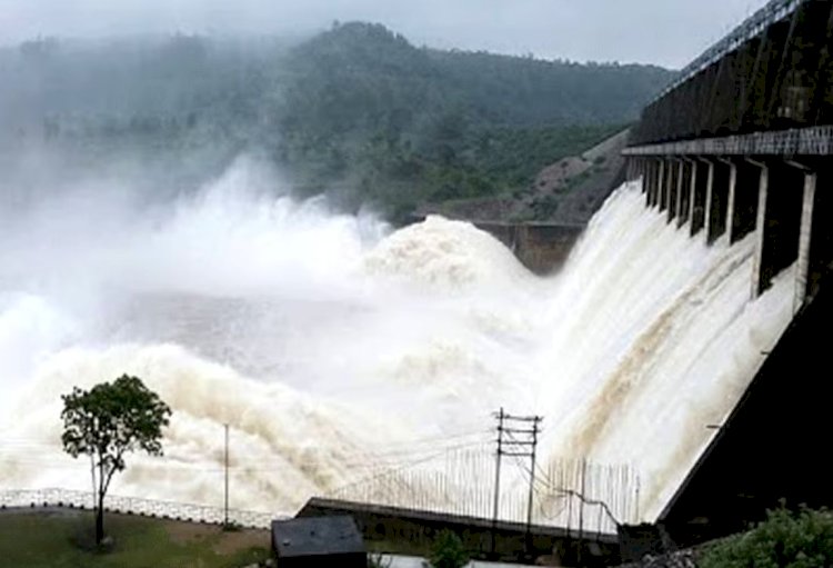 जोरदार बारिश के बाद माही बांध के 16 गेट खोले, लगातार बढ़ रहा पानी