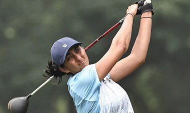 पहली बार महिला गोल्फर ने जीता मेडल, निशानेबाजों ने भी साधा गोल्ड पर निशाना