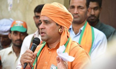 बाबा बालकनाथ को चुनाव आयोग ने ​थमा दिया है आचार संहिता उल्लंघन का नोटिस