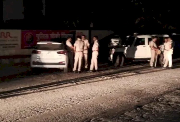 राजस्थान से कार में हरियाणा जा रहा था ऐसा कुछ, पुलिस भी देखकर दंग