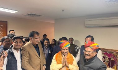 जोगेश्वर गर्ग ने मुख्य सचेतक का पदभार ग्रहण किया, जालोर—सिरोही के नेताओं ने दी बधाई