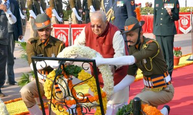 75वें गणतंत्र दिवस का राज्य स्तरीय समारोह उत्साह, उमंग और उल्लास से मनाया गया गणतंत्र दिवस राज्यपाल श्री कलराज मिश्र ने राष्ट्रीय ध्वज फहराया