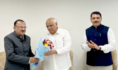 देवनानी की गुजरात के मुख्‍यमंत्री व स्‍पीकर से मुलाकात