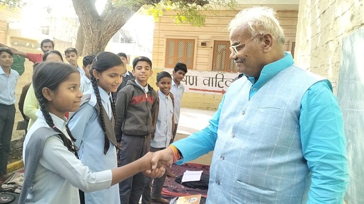 जोधपुर के विद्यालयों सहित राजकीय संस्थाओं की हकीकत जानी, व्यवस्थाओं में सुधार के लिए दिए आवश्यक निर्देश