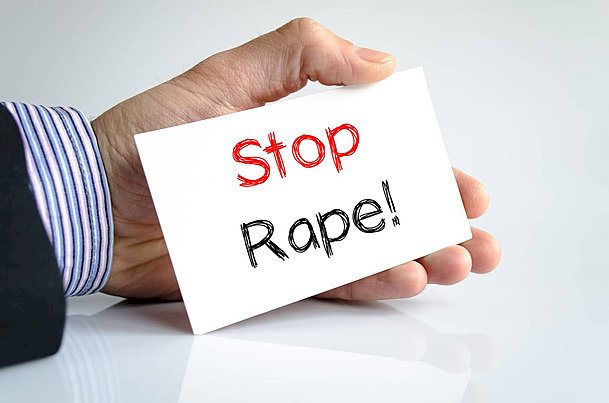 भीनमाल में दुष्कर्म के डाक्टर की तलाश में पुलिस, पहले छोड़ा ही क्यों था