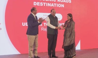 पर्यटन विभाग की प्रमुख शासन सचिव ने नई दिल्ली में किया पुरस्कार ग्रहण