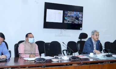 उत्कृष्ट कार्य करने वाले अधिकारी-कार्मिकों को किया सम्मानित