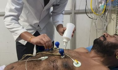 ओटाराम देवासी को हार्ट अटैक, संयम लोढ़ा पहुंचे
