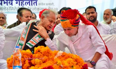 36 कौम हैं कांग्रेस के साथ, भाजपा को हराएंगे, जालोर-सिरोही को अग्रणी बनाएंगे: अशोक गहलोत