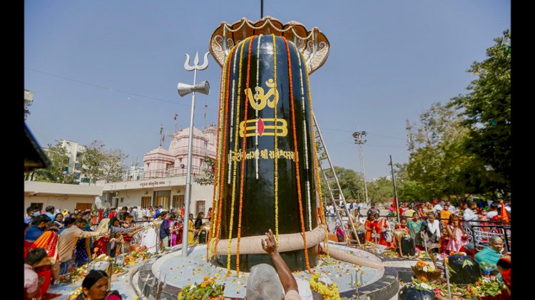 जिला कलक्टर ने आमजन से की गैर नियंत्रित एवं अराजकीय शिव मंदिरों में पूजा अर्चना, सजावट एवं रोशनी की व्यवस्था करने की अपील