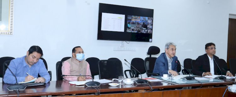उत्कृष्ट कार्य करने वाले अधिकारी-कार्मिकों को किया सम्मानित
