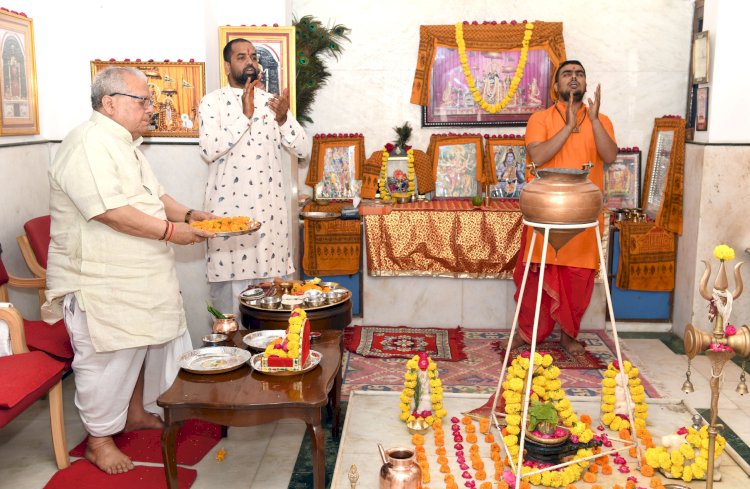 राज्यपाल मिश्र ने नव संवत्सर पर पूजा-अर्चना कर सभी के मंगल की कामना