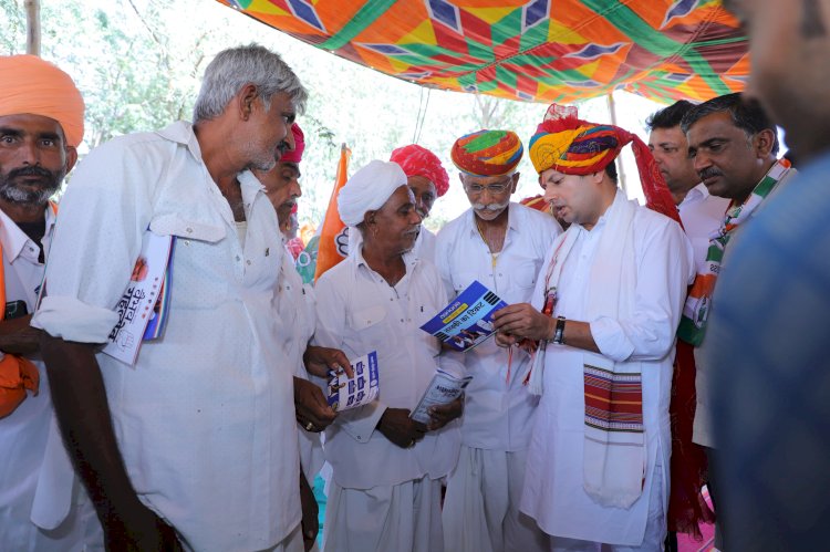 कांग्रेस प्रत्याशी वैभव ने जालोर विधानसभा क्षेत्र के गांवों में किया जनसंवाद