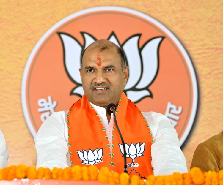 लोकतंत्र के महापर्व का प्रथम चरण शांतिपूर्ण संपन्न, भाजपा प्रदेशाध्यक्ष जोशी ने मतदाताओं का जताया आभार