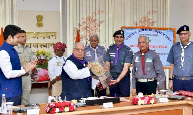 उत्कृष्ट कार्यों के लिए स्काउट गाइड चल वैजयंती शील्ड प्रदान की स्काउट गाइड सह शैक्षिक गतिविधियों का प्रभावी क्रियान्वयन हो - राज्यपाल